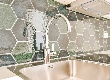 Kitchen splashback tiling by EG Tiling